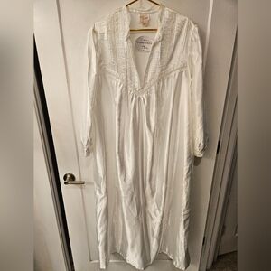NWT - Ilise Stevens "Cuddle Touch" White Nightgown - Size 2X